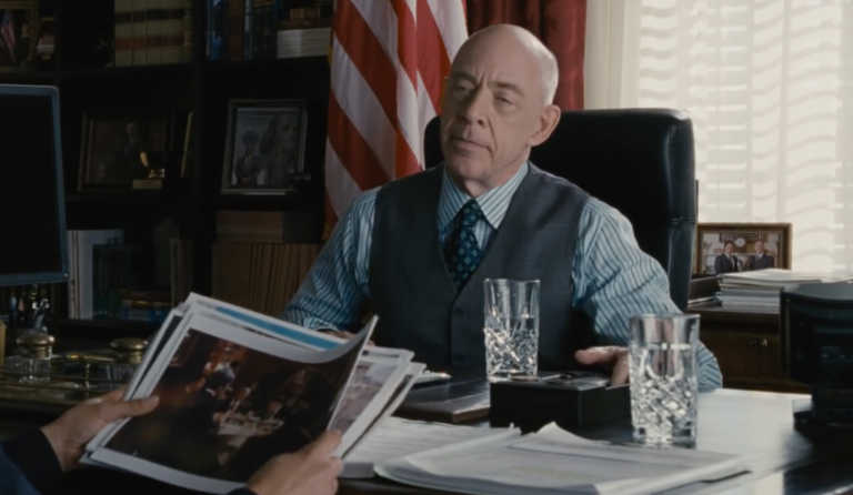 The Accountant: JK Simmons in una clip in italiano
