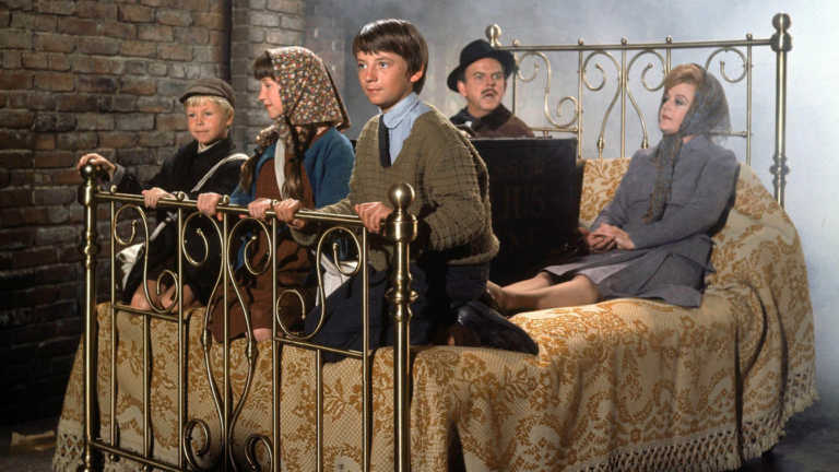 Pomi d’ottone e manici di scopa: Kevin Smith punta al remake