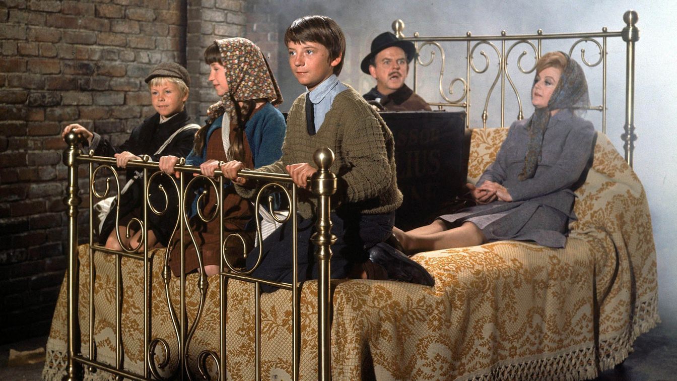 Pomi d'ottone e manici di scopa film