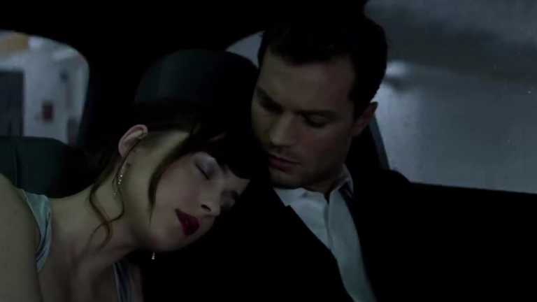 Cinquanta Sfumature di Nero: Christian fa la proposta ad Anastasia nel nuovo spot
