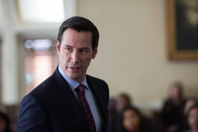 Una doppia verità: Keanu Reeves e Renée Zellweger al cinema dal 12 Aprile