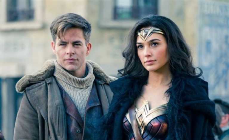 Gal Gadot eroina del red carpet alla premiere di Wonder Woman
