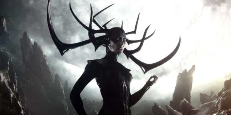 Thor Ragnarok: Cate Blanchett ha “rubato” il look di Rita Repulsa
