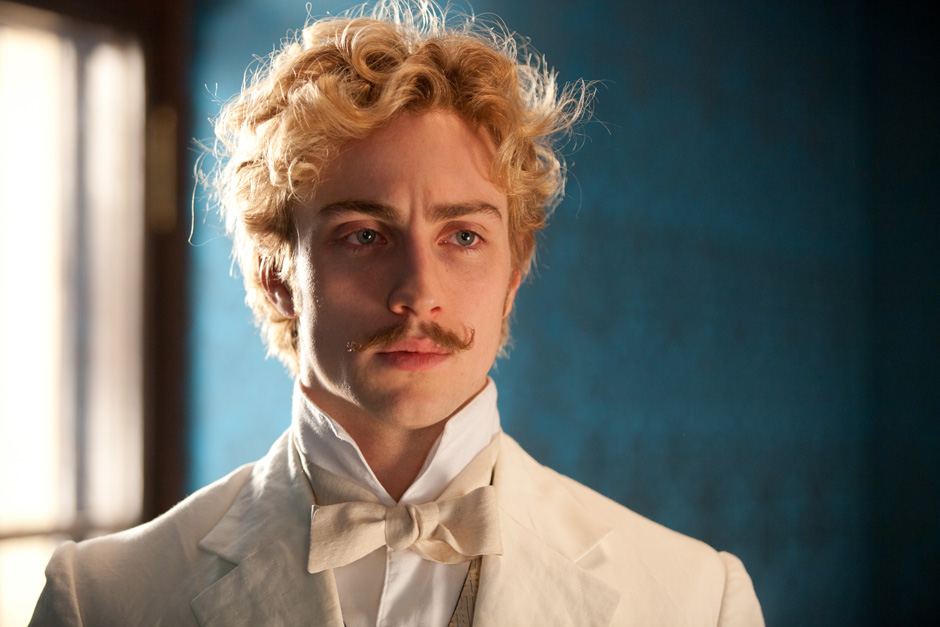 Aaron Taylor-Johnson Anna Karenina