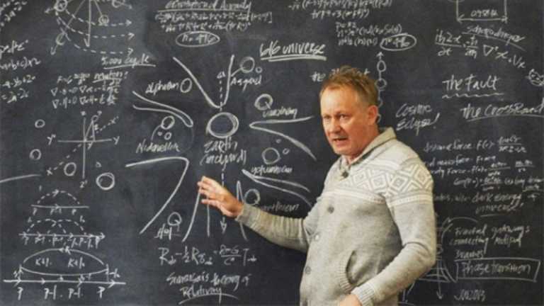 Avengers 4: Erik Selvig sarà l’arma segreta contro Thanos?