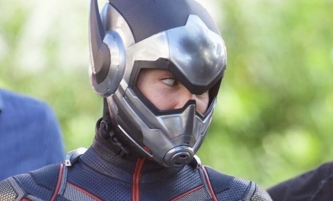 Ant-Man and the Wasp: Evangeline Lilly nel costume completo – foto Ant-Man and the Wasp: Evangeline Lilly nel costume completo – foto