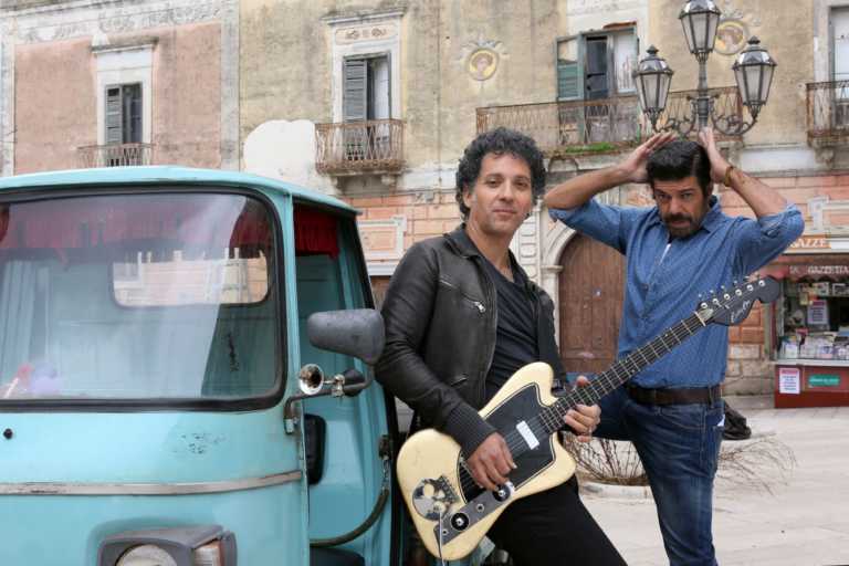 Chi m’ha visto: recensione del film con Pierfrancesco Favino