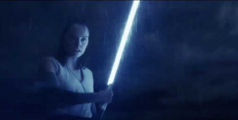 Star Wars: Gli Ultimi Jedi, Kylo e Rey si battono sulle note di Footloose