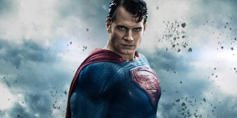 Henry Cavill sarà ancora Superman? Ecco i PRO e i CONTRO