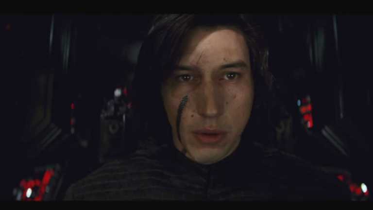 Star Wars: parte la sfida, tutti a torso nudo come Kylo Ren