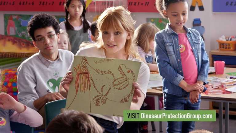 Jurassic World – Il Regno Distrutto, Claire vuole salvare i dinosauri dall’estinzione