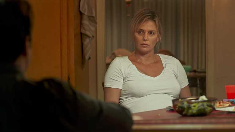 Tully: Charlize Theron nel nuovo trailer del film di Jason Reitman
