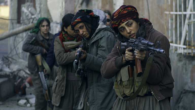 Les Filles du Soleil: recensione del film di Eva Husson