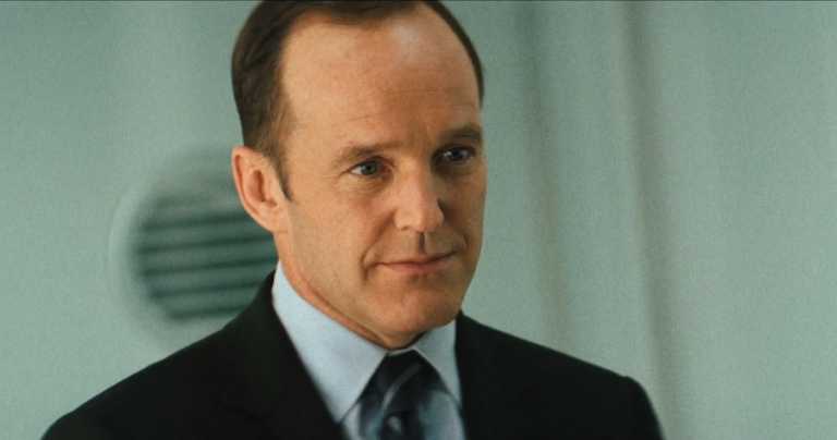 Quale Vendicatore sa che Phil Coulson è ancora vivo?