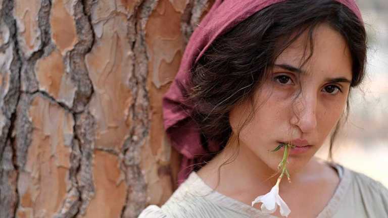 Capri-Revolution: recensione del film di Mario Martone