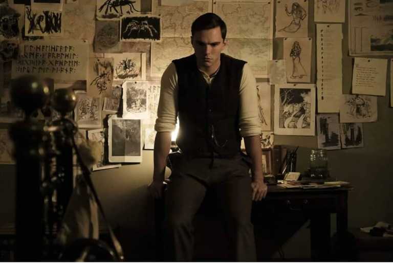 Tolkien: una clip dal film con Nicholas Hoult