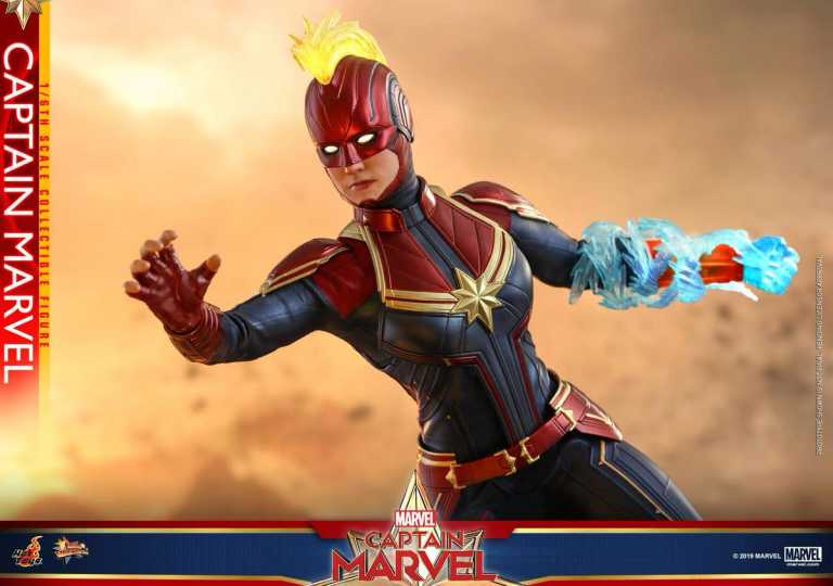 Captain Marvel: l’action figure Hot Toys di Carol Danvers nel dettaglio
