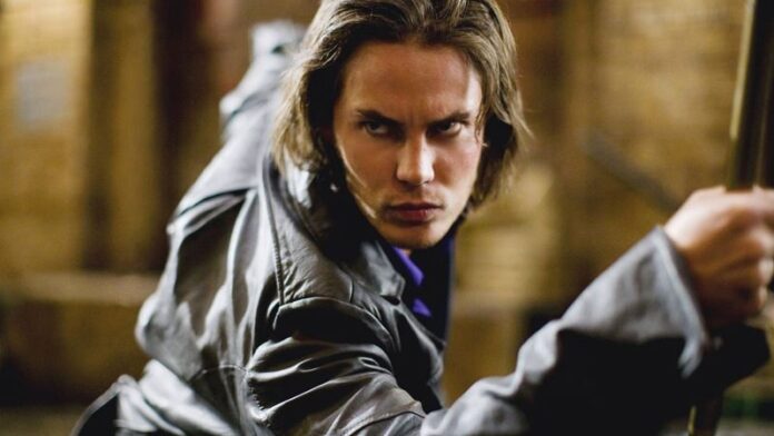 Taylor Kitsch Gambit