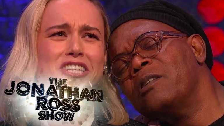 Brie Larson e Samuel L. Jackson cantano Shallow! Brie Larson e Samuel L. Jackson cantano Shallow!