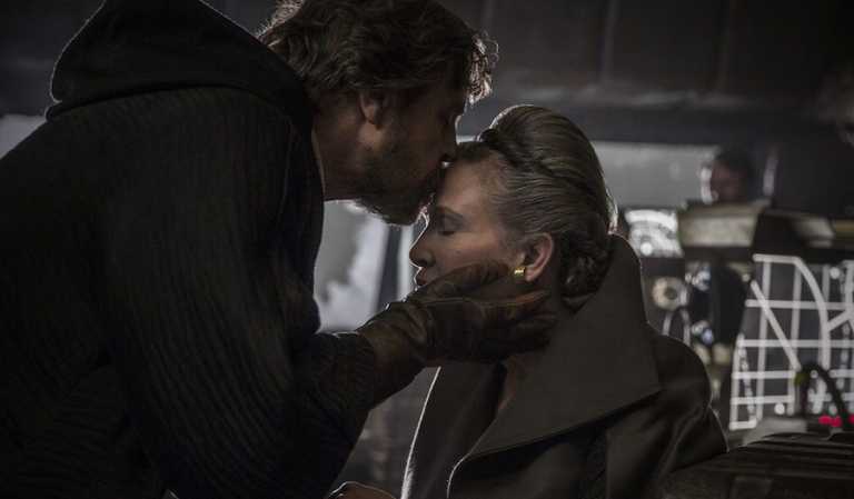 Star Wars: Gli Ultimi Jedi, una delle scene più toccanti è stata improvvisata Star Wars: Gli Ultimi Jedi, una delle scene più toccanti è stata improvvisata