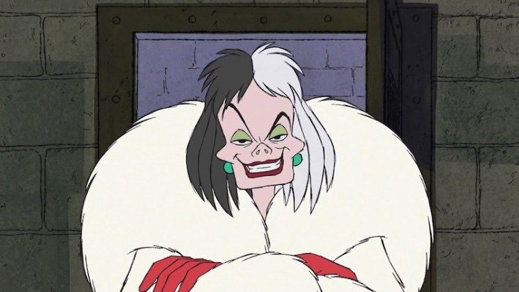 Cruella: nuove foto dal set con Emma Stone Cruella: nuove foto dal set con Emma Stone