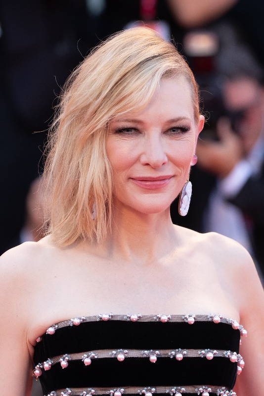 Cate Blanchett ospite a sorpresa sul red carpet di Venezia 76 Cate Blanchett ospite a sorpresa sul red carpet di Venezia 76
