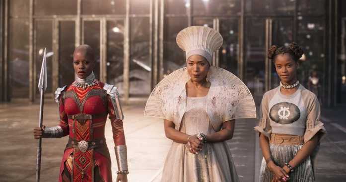 Black Panther: Wakanda Forever angela-bassett-black-panther