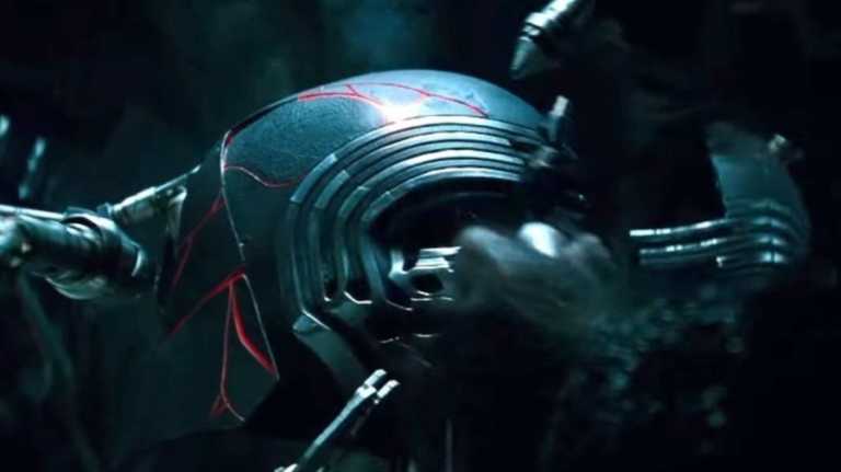 Star Wars: L’Ascesa di Skywalker, il significato della “nuova” maschera di Kylo Ren