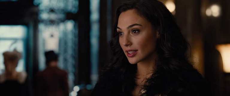 Gal Gadot torna in palestra per GQ