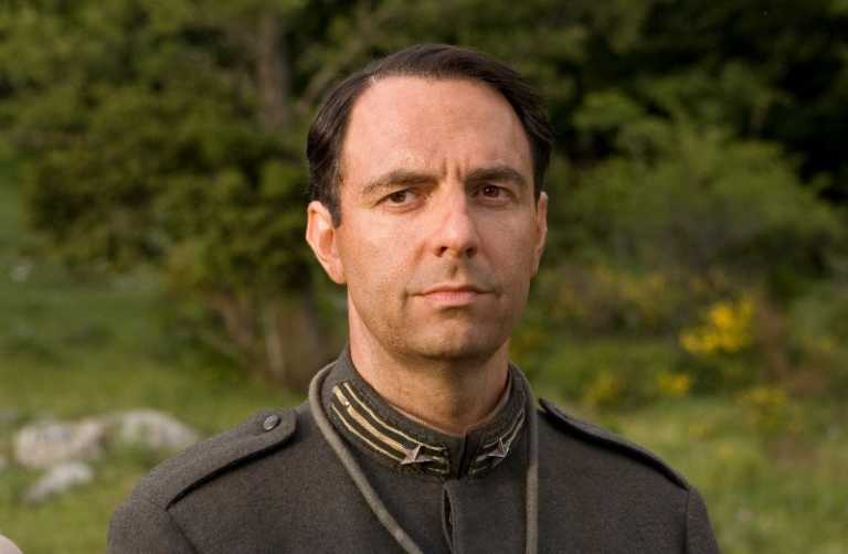 Neri Marcorè: 10 cose che non sai sull’attore