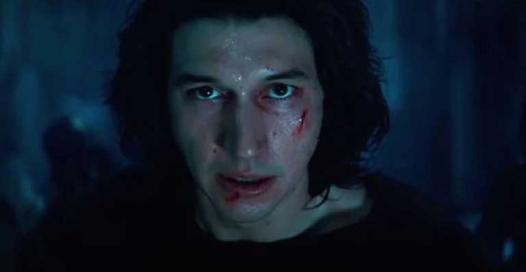 Star Wars IX: Kylo Ren e la maschera di Darth Vader in una scena tagliata Star Wars IX: Kylo Ren e la maschera di Darth Vader in una scena tagliata