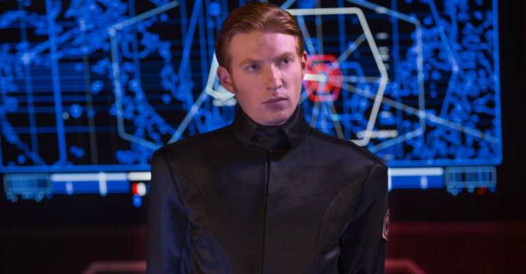 Star Wars IX: i piani originali per la morte del Generale Hux