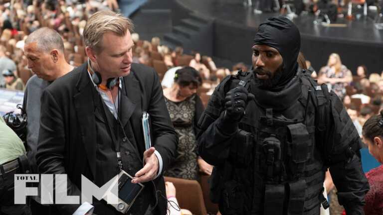 Tenet: per Nolan è un “esperimento fatto per la sala cinematografica”