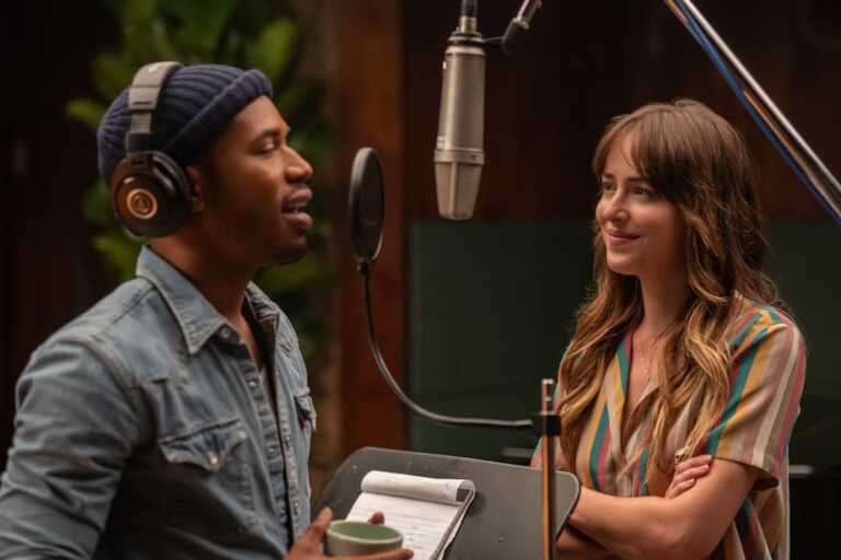 L’assistente della star: trailer del film con Dakota Johnson