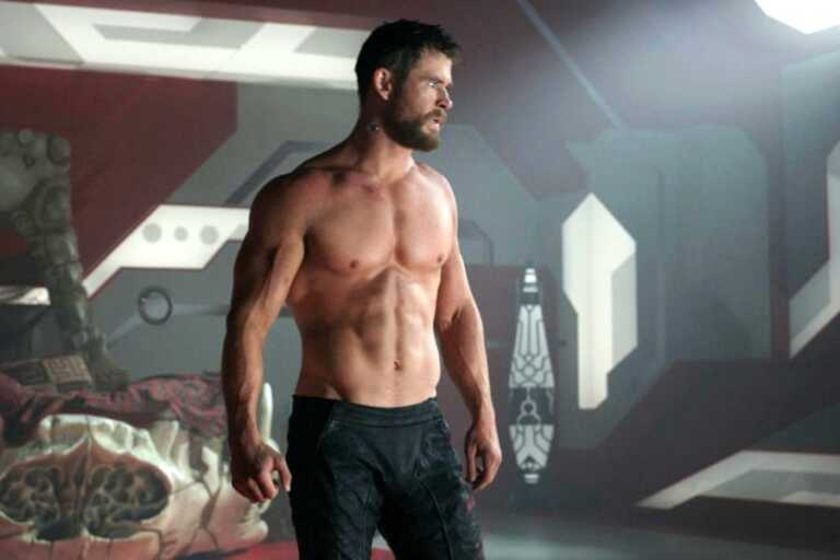 Chris Hemsworth promette di essere “più grosso di Thor” per il suo Hulk Hogan