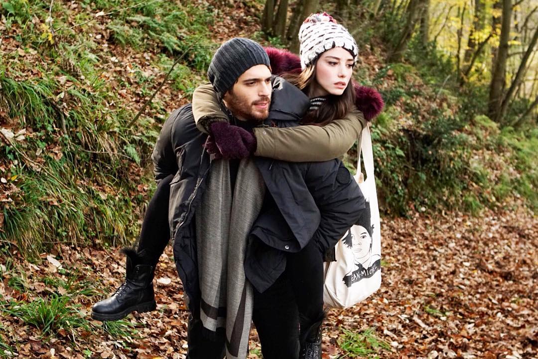 Özge Gürel and Can Yaman in Bitter Sweet