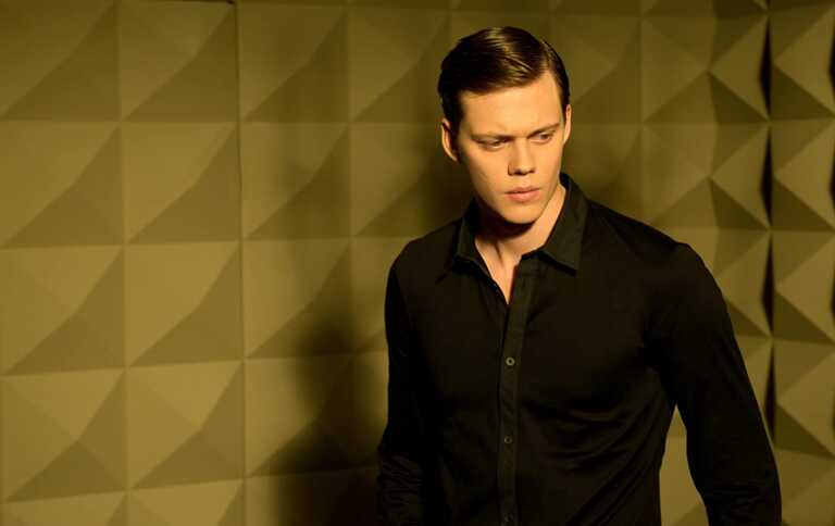 DCU: Bill Skarsgård è stato scelto per un ruolo misterioso?
