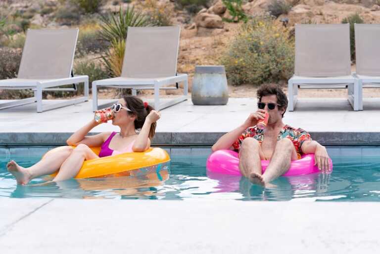 Palm Springs: per Andy Samberg un sequel dovrebbe essere come WandaVision