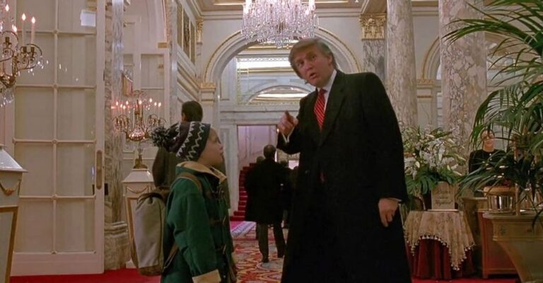 Donald Trump e la verità sul cameo in Mamma, ho riperso l’aereo