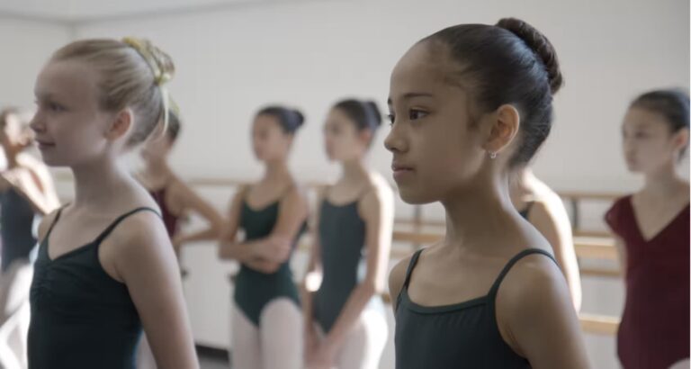 On Pointe – Sogni in ballo: la recensione della docu-serie Disney+