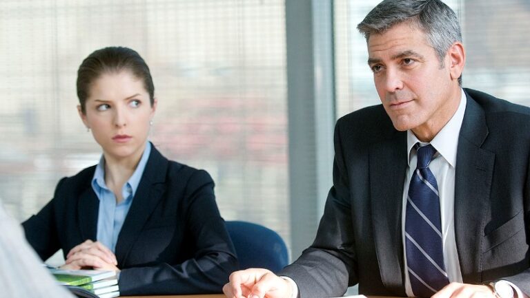 Tra le nuvole recensione del film con George Clooney