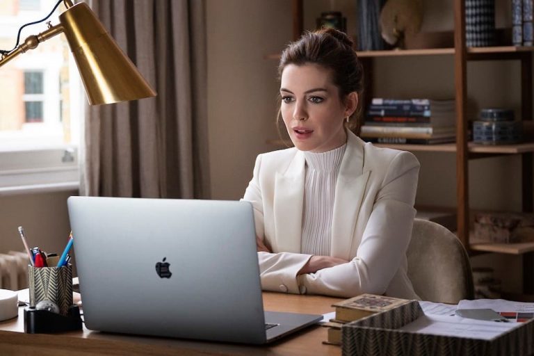 Locked Down con Anne Hathaway: primi 10 minuti in anteprima
