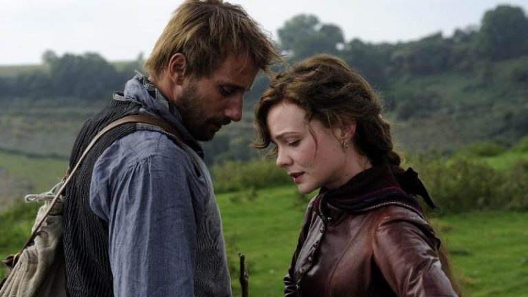 Via dalla pazza folla: libro, trama e cast del film con Carey Mulligan