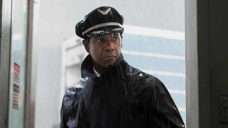 Flight: trama, cast e la vera storia dietro al film con Denzel Washington
