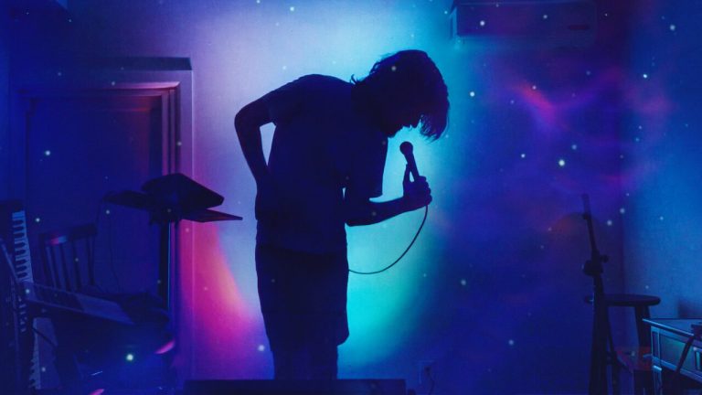 Bo Burnham: Inside, recensione dello speciale Netflix