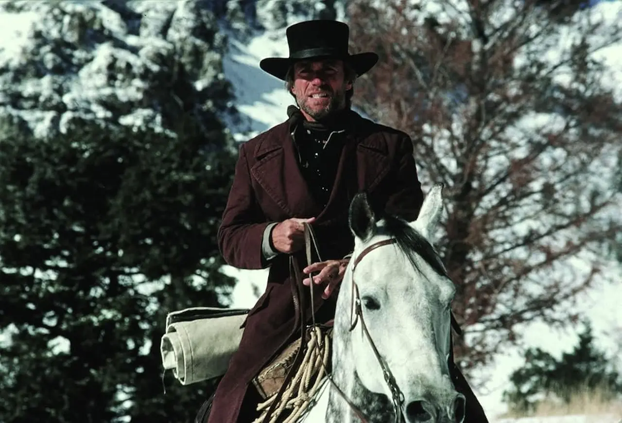 Clint Eastwood in Il cavaliere pallido