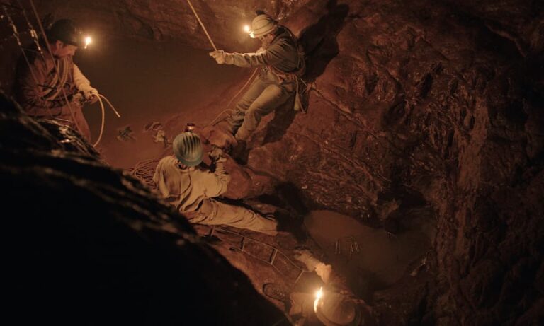 Il Buco, recensione del film di Michelangelo Frammartino