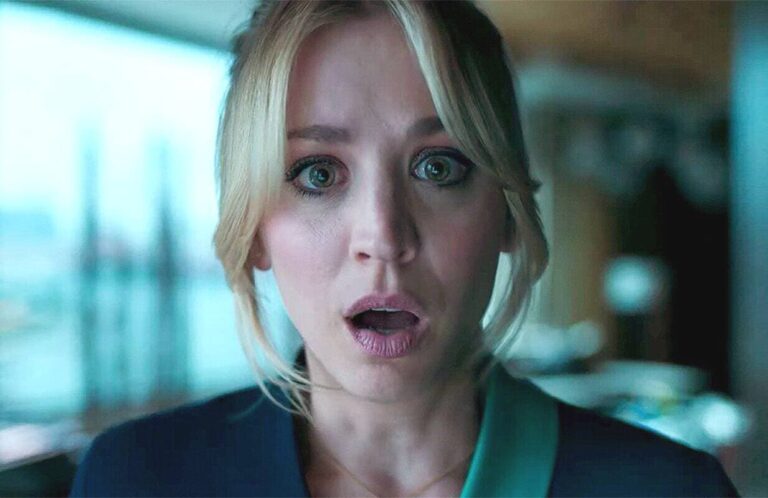 Kaley Cuoco, i suoi migliori momenti comici che l’hanno prepara-ta a L’assistente di volo – The Flight Attendant