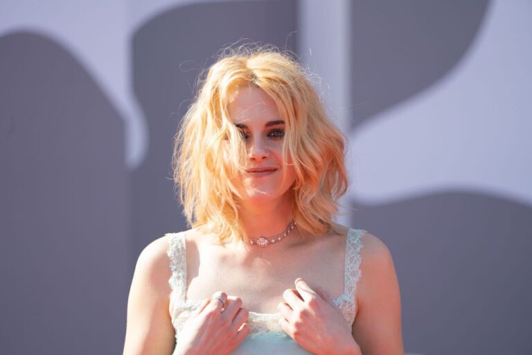 Kristen Stewart intende osare ancora di più con il suo secondo film da regista: “Provate pure a fermarci, c****!”