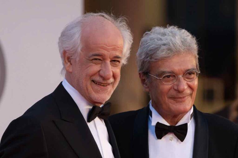 Venezia 78, foto dal red carpet: Toni Servillo, Mario Martone Venezia 78, foto dal red carpet: Toni Servillo, Mario Martone